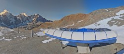 Archived image Webcam Sulden Ski Resort: Chair Lift Madritsch 13:00