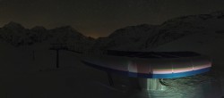 Archived image Webcam Sulden Ski Resort: Chair Lift Madritsch 04:00