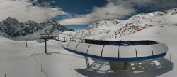 Archived image Webcam Sulden Ski Resort: Chair Lift Madritsch 00:00