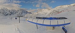 Archived image Webcam Sulden Ski Resort: Chair Lift Madritsch 12:00