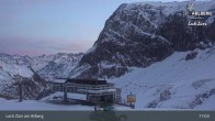 Archived image Webcam Mountain Restaurant Seekopf (Zürs) 02:00