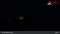 Archiv Foto Webcam Diavolezza: Berghaus und Bergstation 04:00