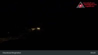 Archived image Webcam Diavolezza - Top station 04:00