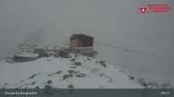 Archiv Foto Webcam Diavolezza: Berghaus und Bergstation 08:00