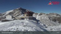 Archived image Webcam Diavolezza - Top station 12:00