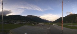 Archiv Foto Webcam Engadin Airport: Flugplatz Panoramakamera 19:00