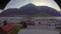 Archiv Foto Webcam Schöneben: Talstation der Bergbahn mit Blick auf Reschensee und Dorf Reschen 06:00