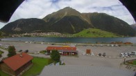 Archiv Foto Webcam Schöneben: Talstation der Bergbahn mit Blick auf Reschensee und Dorf Reschen 15:00