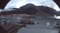 Archiv Foto Webcam Schöneben: Talstation der Bergbahn mit Blick auf Reschensee und Dorf Reschen 05:00