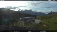 Archiv Foto Webcam Fassatal - Moena - Ankunft der Gondelbahn "Valbona le Cune" 07:00