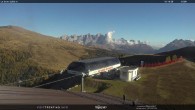 Archived image Webcam Fassatal - Moena - mountainstation of the gondola "Valbona le Cune" 15:00