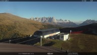 Archived image Webcam Fassatal - Moena - mountainstation of the gondola "Valbona le Cune" 17:00