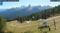 Archived image Webcam Cortina d&#39;Ampezzo: World Cup slope from Rifugio Duca d&#39;Aosta 12:00