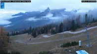 Archived image Webcam Cortina d&#39;Ampezzo: World Cup slope from Rifugio Duca d&#39;Aosta 06:00