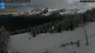 Archived image Webcam Cortina d&#39;Ampezzo: World Cup slope from Rifugio Duca d&#39;Aosta 01:00