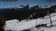 Archived image Webcam Cortina d&#39;Ampezzo: World Cup slope from Rifugio Duca d&#39;Aosta 19:00
