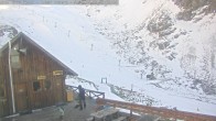 Archiv Foto Webcam Ohau Snowfields: Blick auf die Skihütte 09:00