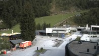 Archiv Foto Webcam Almenwelt Lofer: Blick auf die Talstation der Almbahn 1 01:00