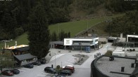 Archiv Foto Webcam Almenwelt Lofer: Blick auf die Talstation der Almbahn 1 14:00