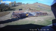 Archiv Foto Webcam Sunridge Bunny Hill - Blick vom Chalet im Tal 15:00