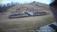 Archiv Foto Webcam Sunridge Bunny Hill - Blick vom Chalet im Tal 12:00
