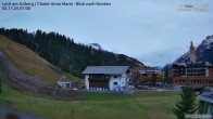 Archiv Foto Webcam Lech am Arlberg: Ausblick Chalet Anna Maria zur Piste 06:00