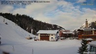 Archiv Foto Webcam Lech am Arlberg: Ausblick Chalet Anna Maria zur Piste 13:00