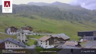 Archived image Webcam Hotel Arlberghaus at Zürs 17:00