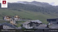 Archived image Webcam Hotel Arlberghaus at Zürs 19:00
