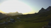 Archiv Foto Webcam Jägeralpe: Blick Biberkopf und Wartherhorn 05:00