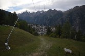 Archiv Foto Webcam Dorf Grächen - Talabfahrt 17:00