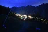 Archiv Foto Webcam Dorf Grächen - Talabfahrt 19:00