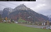 Archived image Webcam Base station of the Brunni cable car 07:00