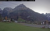 Archived image Webcam Base station of the Brunni cable car 06:00