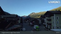 Archiv Foto Webcam Livigno Ortszentrum 06:00