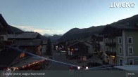 Archiv Foto Webcam Livigno Ortszentrum 02:00