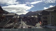Archived image Webcam Livigno town center 14:00