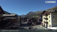 Archived image Webcam Livigno town center 09:00