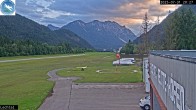 Archived image Webcam Hoefen airport 19:00