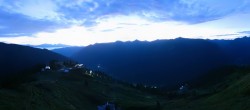Archiv Foto Webcam Riesneralm: Panorama Skigebiet und Skihütte Hochsitz 03:00
