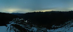 Archiv Foto Webcam Riesneralm: Panorama Skigebiet und Skihütte Hochsitz 01:00