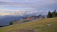 Archiv Foto Webcam Stuhleck: Ganzeben-Abfahrt 17:00