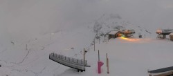 Archived image Webcam Col de La Traversette 17:00