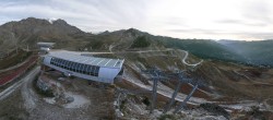 Archiv Foto Webcam Peisey Vallandry - Bergstation Sessellift Arpette 17:00