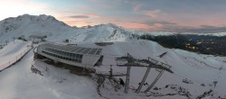 Archiv Foto Webcam Peisey Vallandry - Bergstation Sessellift Arpette 06:00