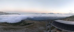 Archiv Foto Webcam Peisey Vallandry - Bergstation Sessellift Grizzly 05:00