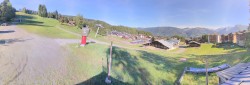 Archived image Webcam Chairlift in Morillon Ski Resort 09:00
