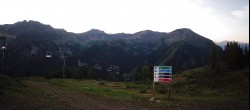 Archived image Webcam Lake Louise: Panorama Ptarmigan 04:00