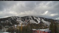 Archived image Webcam Silver Queen Slope and chair lift 13:00