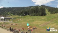Archived image Webcam Village Day Lodge - Sun Peaks 12:00